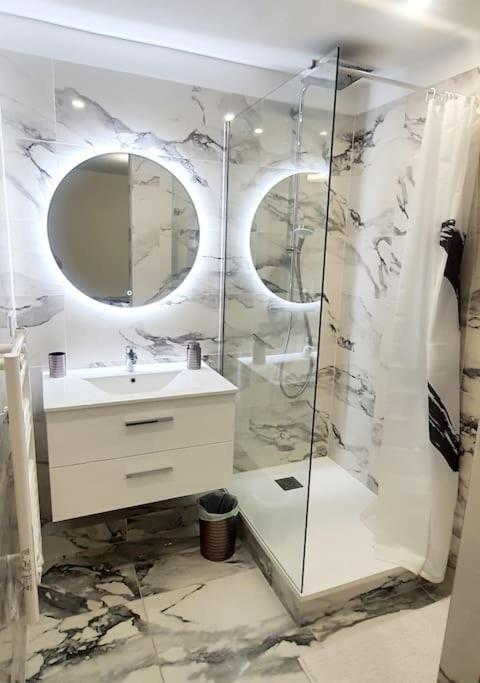 La Bonne Etoile Marseille ! Hebergement Romantique ! Jacuzzi Et Piscine Exterior foto